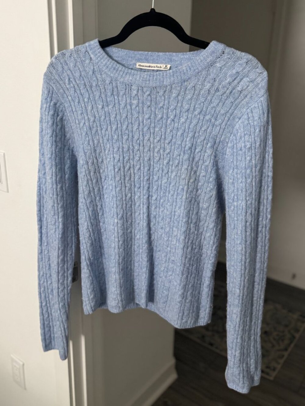 Abercrombie & Fitch Sweater